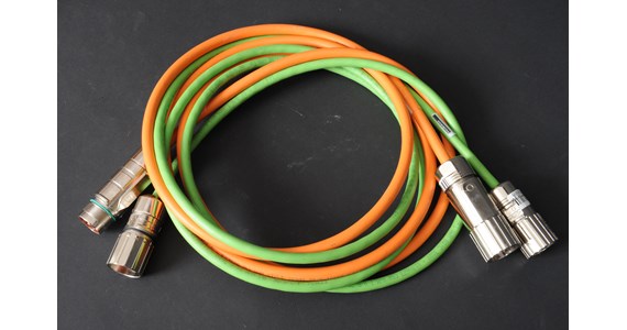 Horae cable set with EPIC connectors.JPG